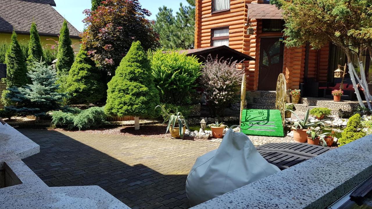 Luxury Apartments With Pool And Sauna In The Villa Chernivtsi Luaran gambar