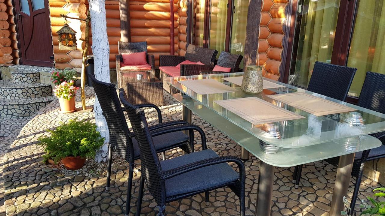 Luxury Apartments With Pool And Sauna In The Villa Chernivtsi Luaran gambar