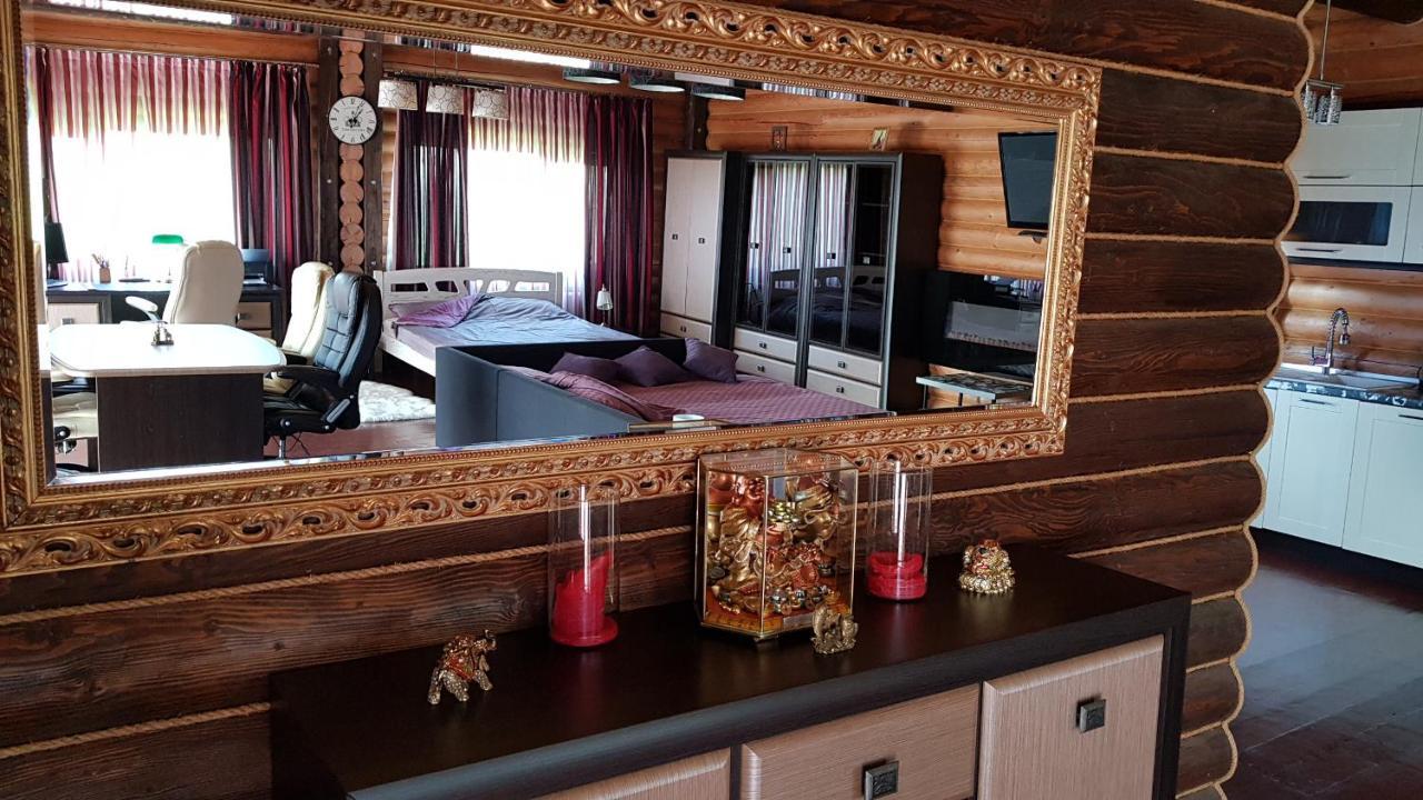 Luxury Apartments With Pool And Sauna In The Villa Chernivtsi Luaran gambar