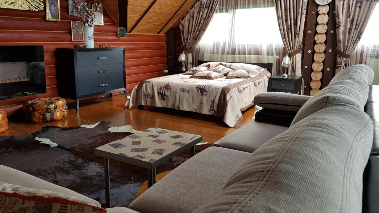 Luxury Apartments With Pool And Sauna In The Villa Chernivtsi Luaran gambar